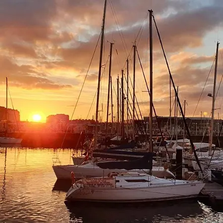 Piso Completo 5 Personas En Casa Lantoxana خيخون