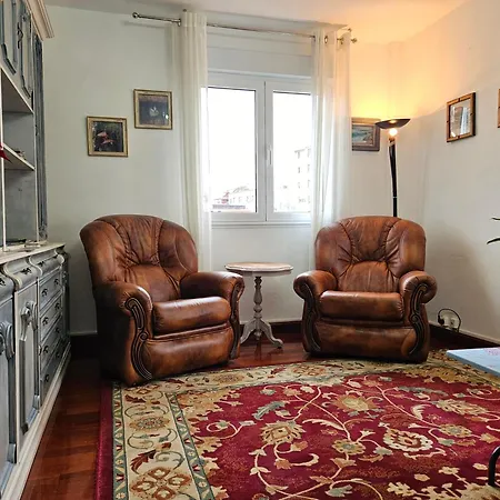 Piso Completo 5 Personas En Casa Lantoxana * ヒホン